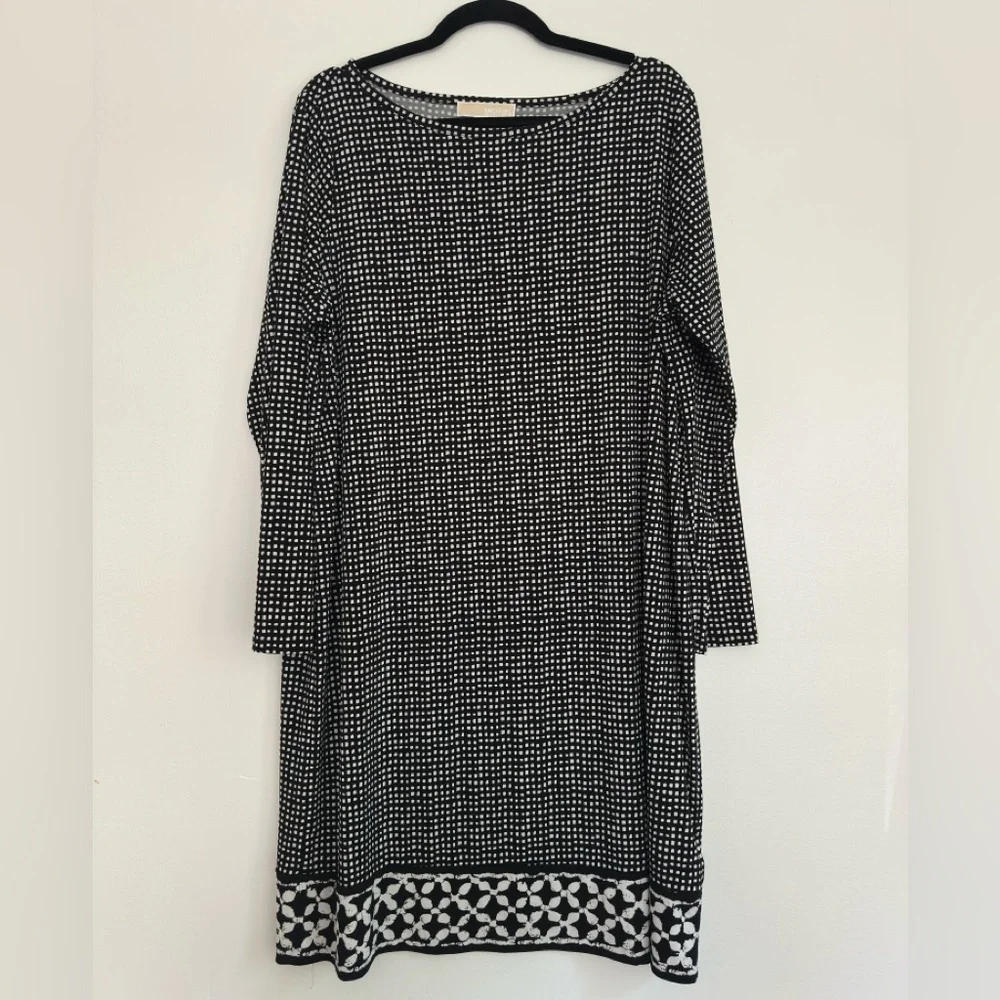 Michael‎ Kors Gray and White Long Sleeve Sheath Dress